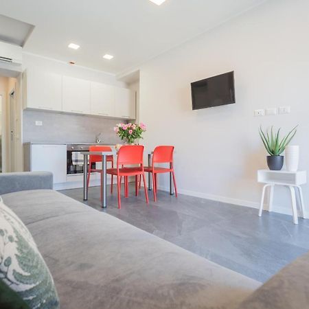 Sant'Agostino Apartments By Rent All 科莫 外观 照片