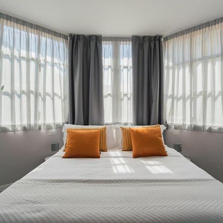 Sant'Agostino Apartments By Rent All 科莫 外观 照片