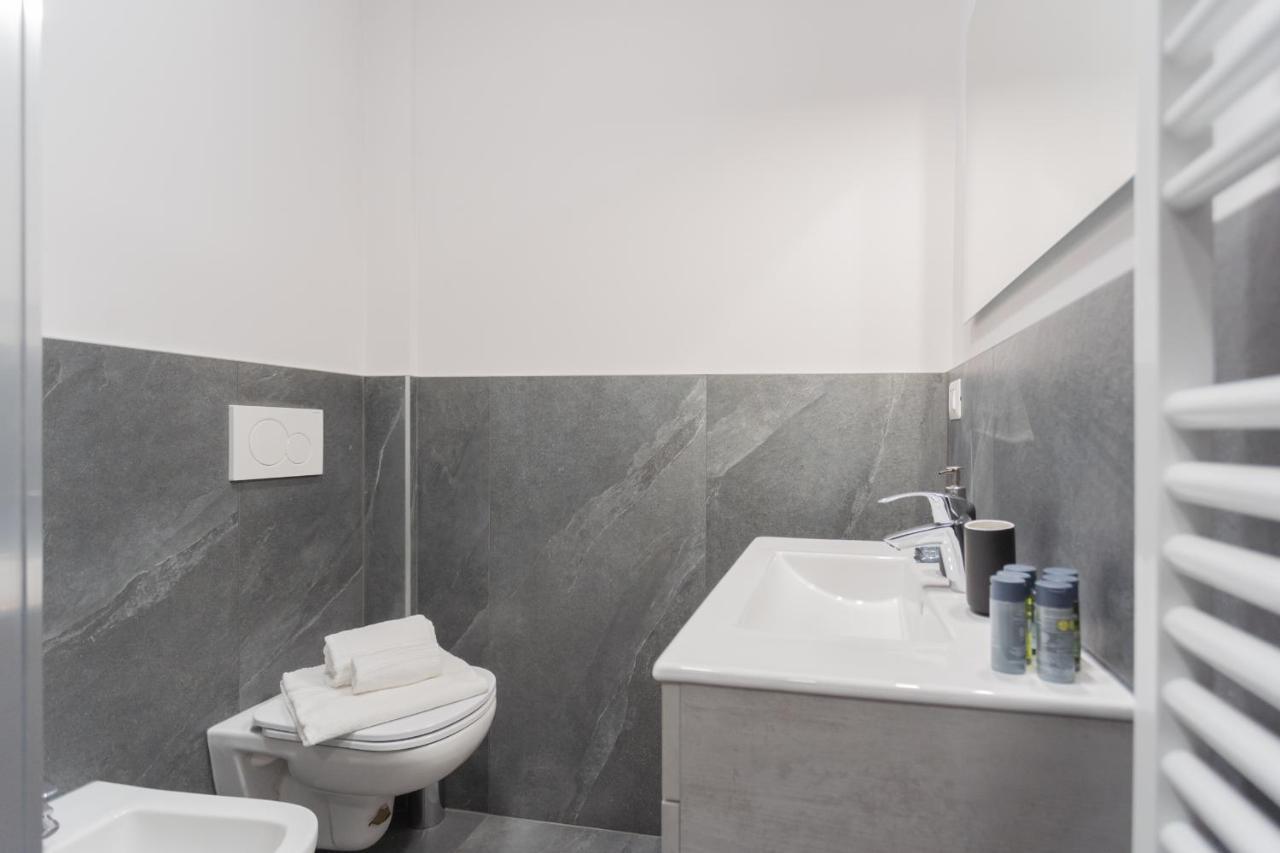 Sant'Agostino Apartments By Rent All 科莫 外观 照片