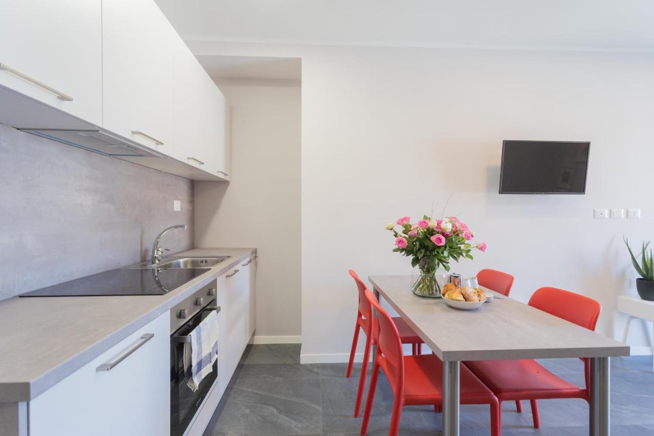 Sant'Agostino Apartments By Rent All 科莫 外观 照片