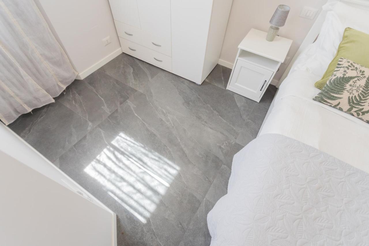 Sant'Agostino Apartments By Rent All 科莫 外观 照片