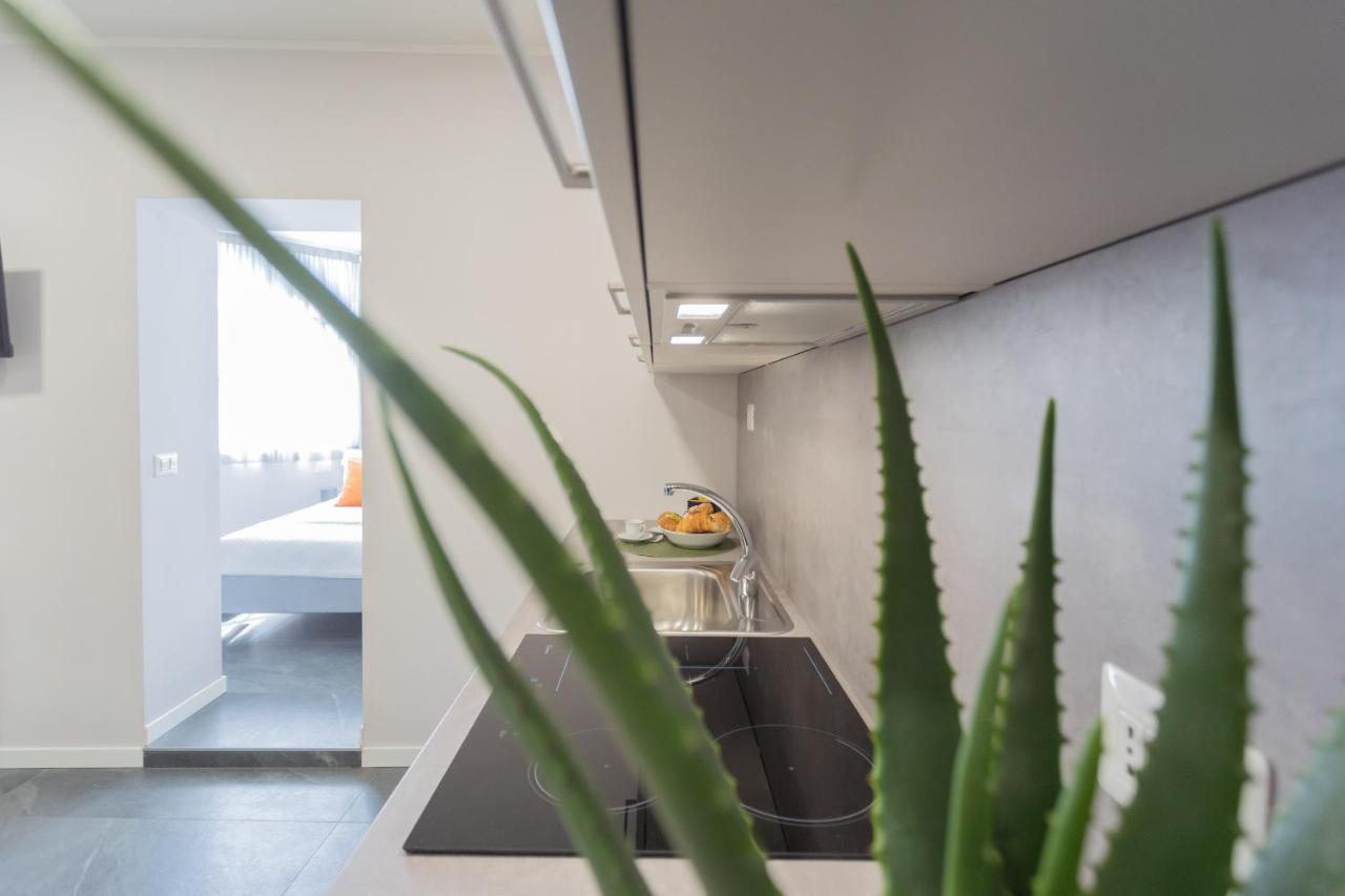 Sant'Agostino Apartments By Rent All 科莫 外观 照片