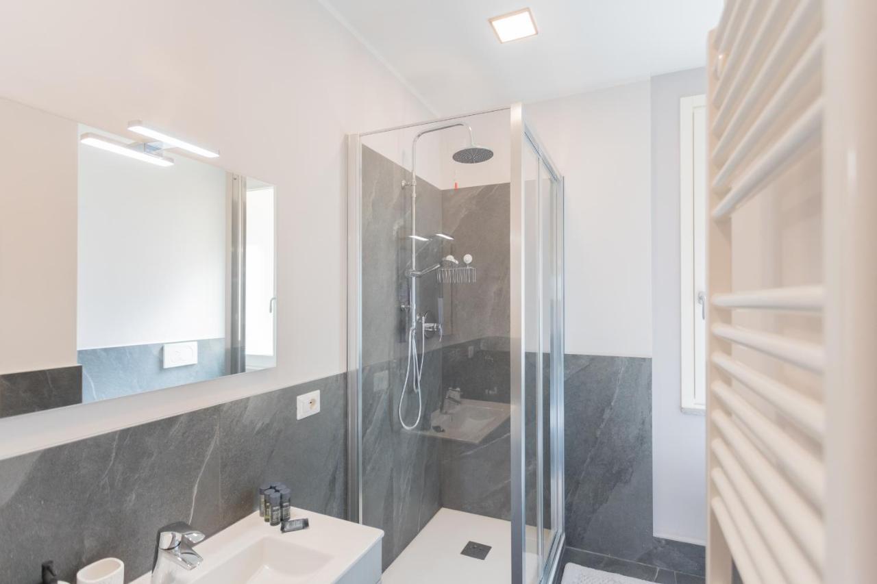 Sant'Agostino Apartments By Rent All 科莫 外观 照片