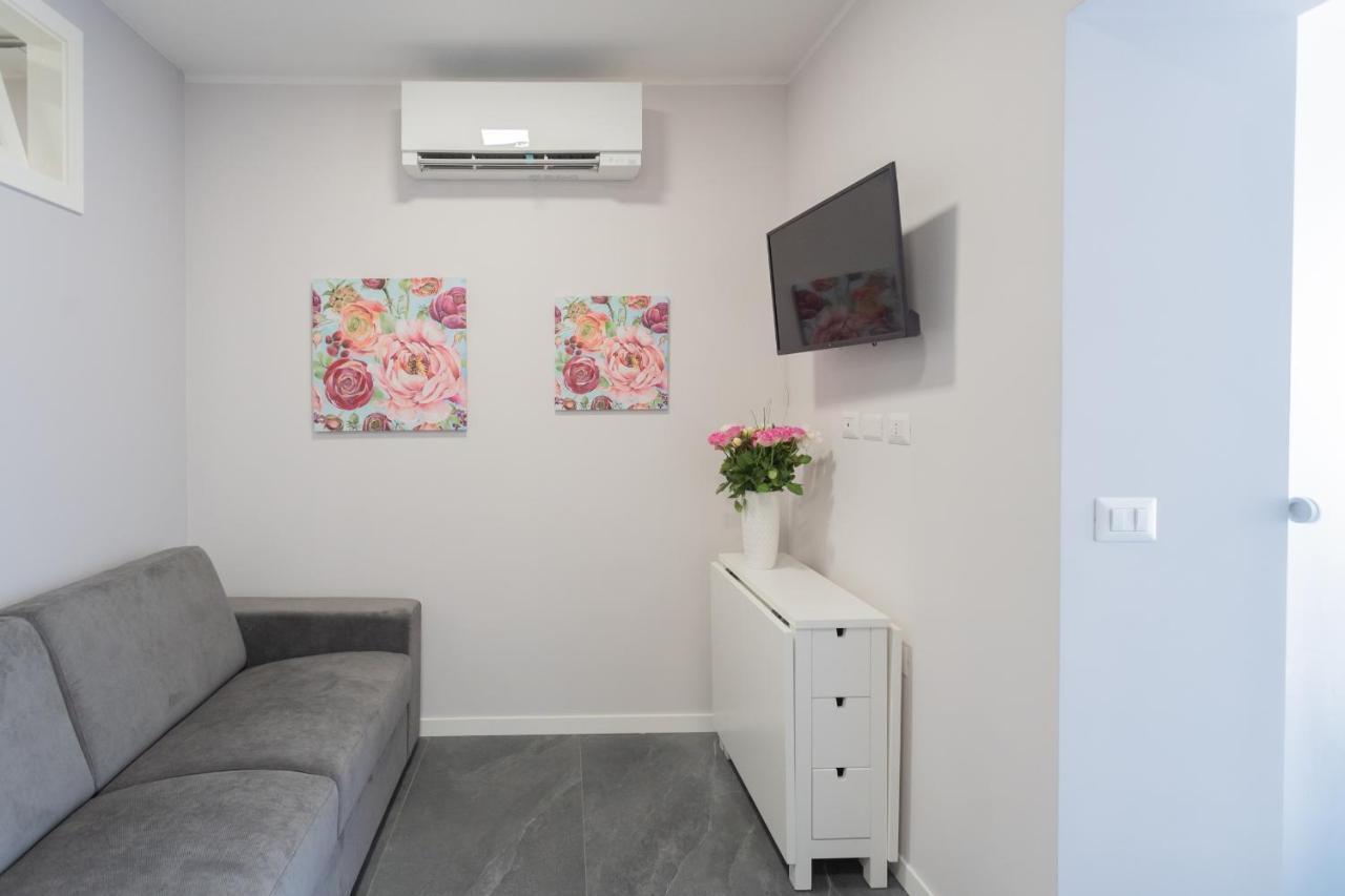 Sant'Agostino Apartments By Rent All 科莫 外观 照片